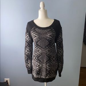 Sun & Shadow Black and Gray Sweater Tunic